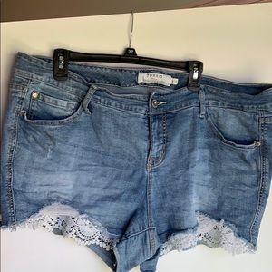 Torrid Size 18 Lace Shorts